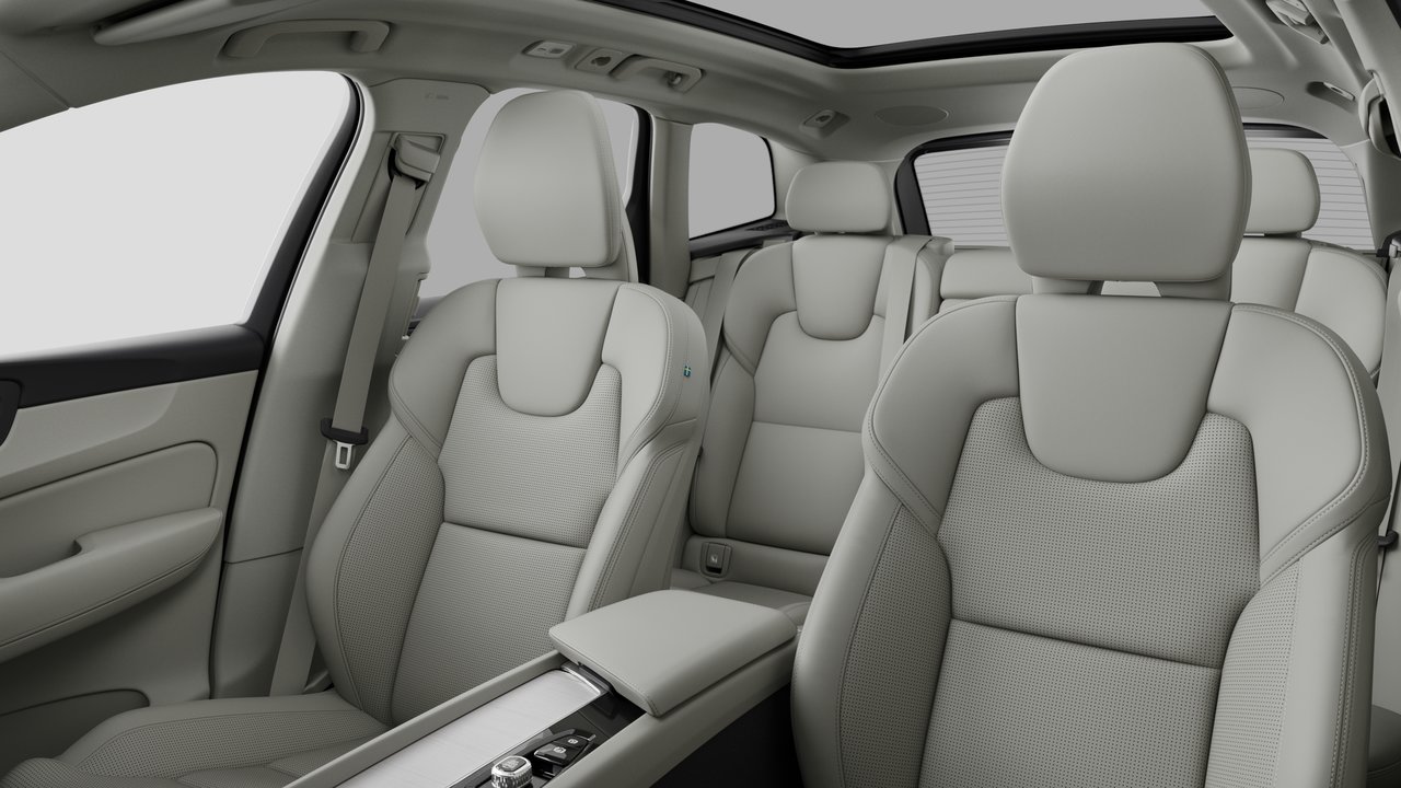 2027 Volvo XC60 Ultra Dark Theme-11