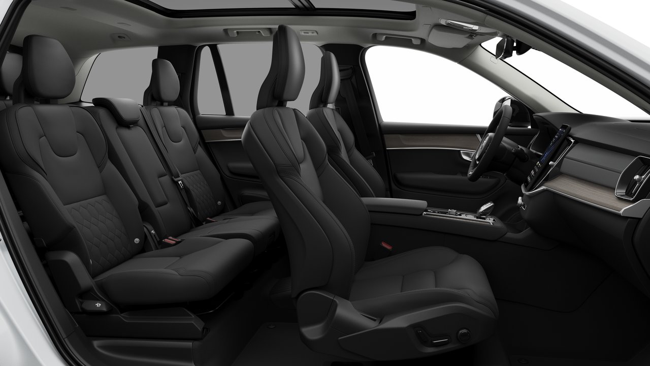 2026 Volvo XC90 Plug-In Hybrid Plus Dark Theme-12
