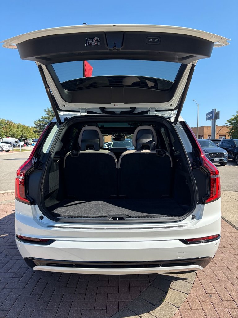 2026 Volvo XC90 PLUG-IN HYBRID PLUS DARK THEME-15