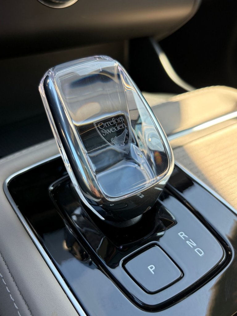 2026 Volvo XC90 PLUG-IN HYBRID PLUS DARK THEME-29