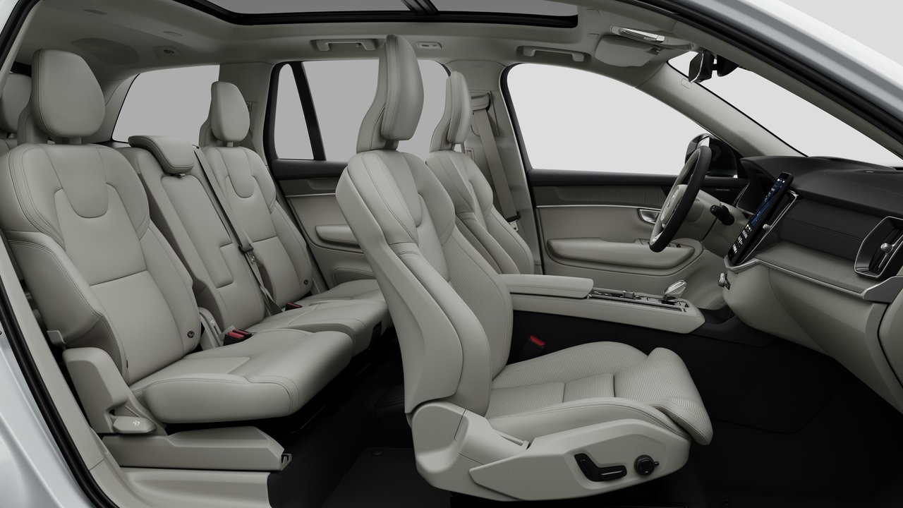2027 Volvo XC90 Plug-in hybrid Ultra 7-Seater (Dark Theme)-12