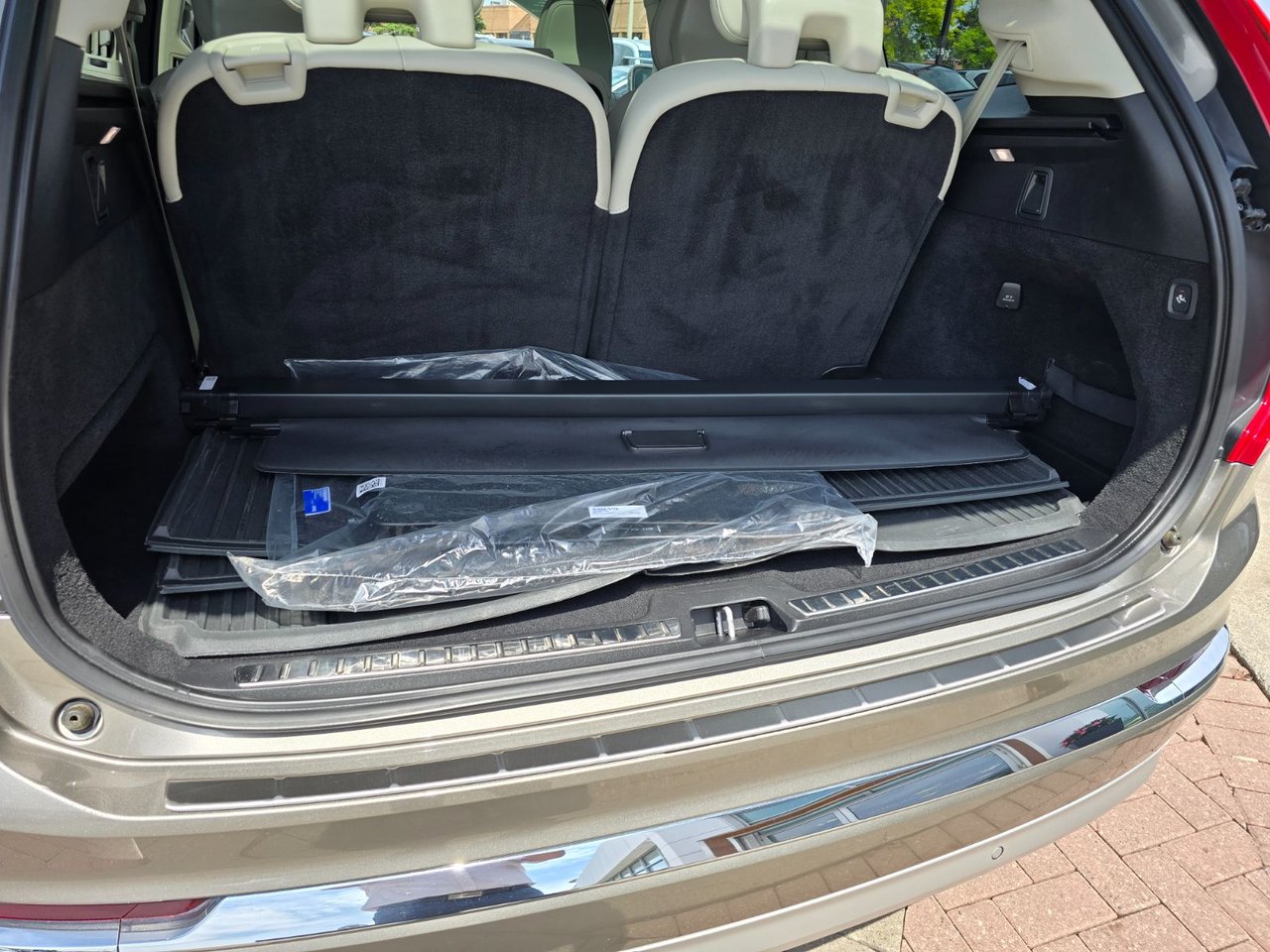 2022 Volvo XC90 RECHARGE INSCRIPTION-17