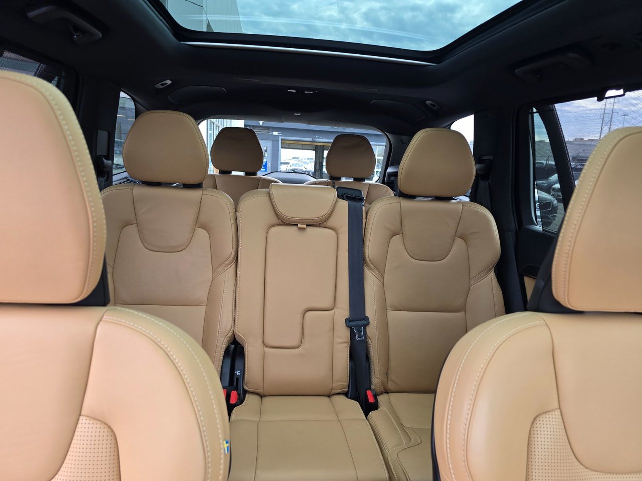 2023 Volvo XC90 RECHARGE ULTIMATE DARK THEME-8