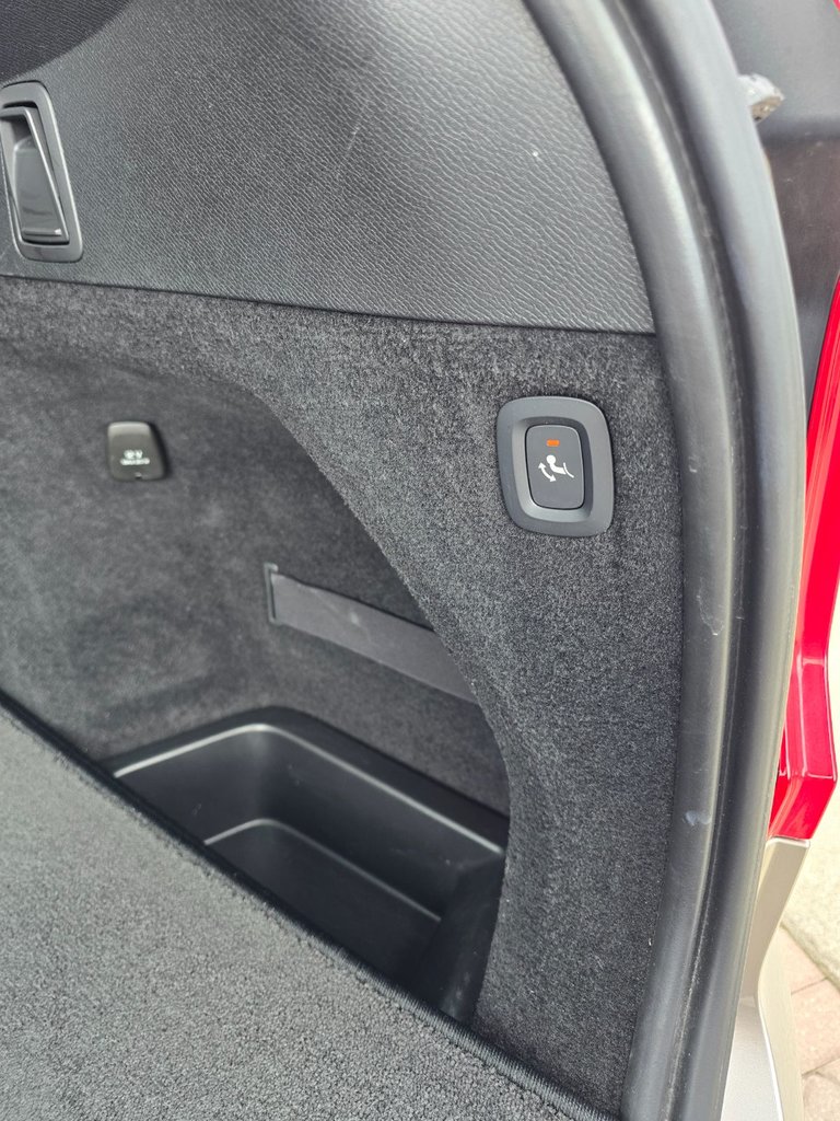 2023 Volvo XC90 RECHARGE ULTIMATE DARK THEME-21