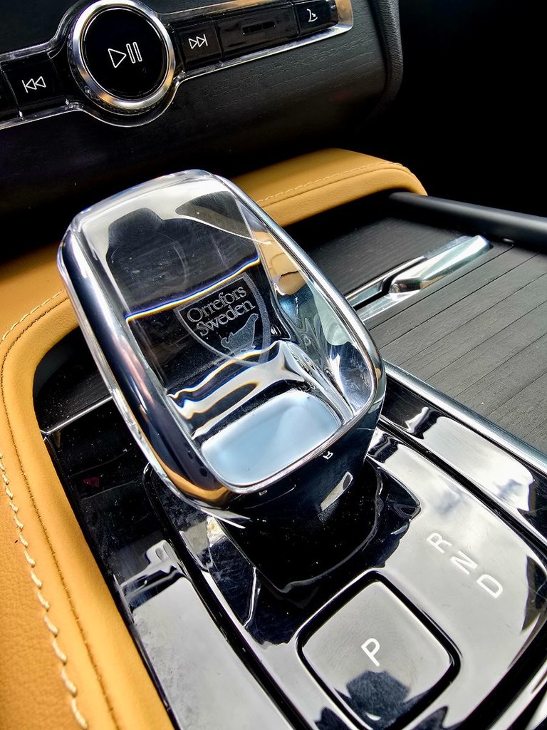 2024 Volvo XC90 RECHARGE ULTIMATE BRIGHT THEME-36