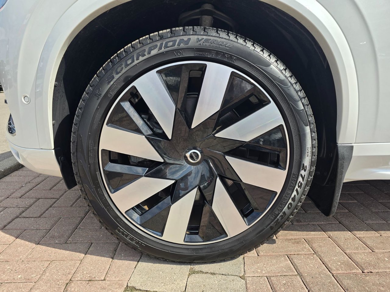 2024 Volvo XC90 RECHARGE PLUS BRIGHT THEME-7