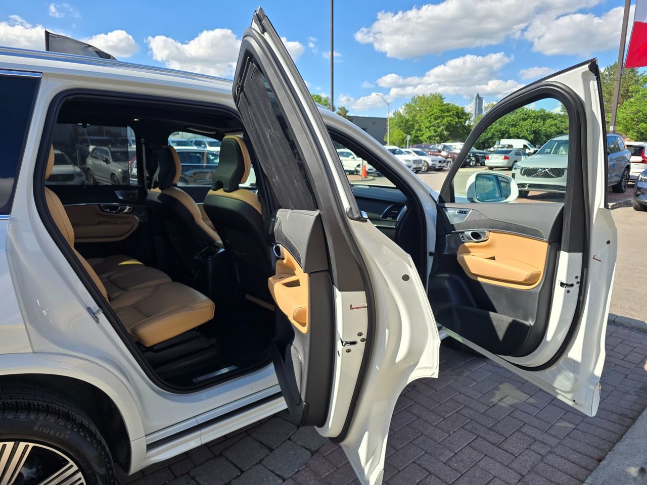 2024 Volvo XC90 RECHARGE ULTIMATE BRIGHT THEME-10