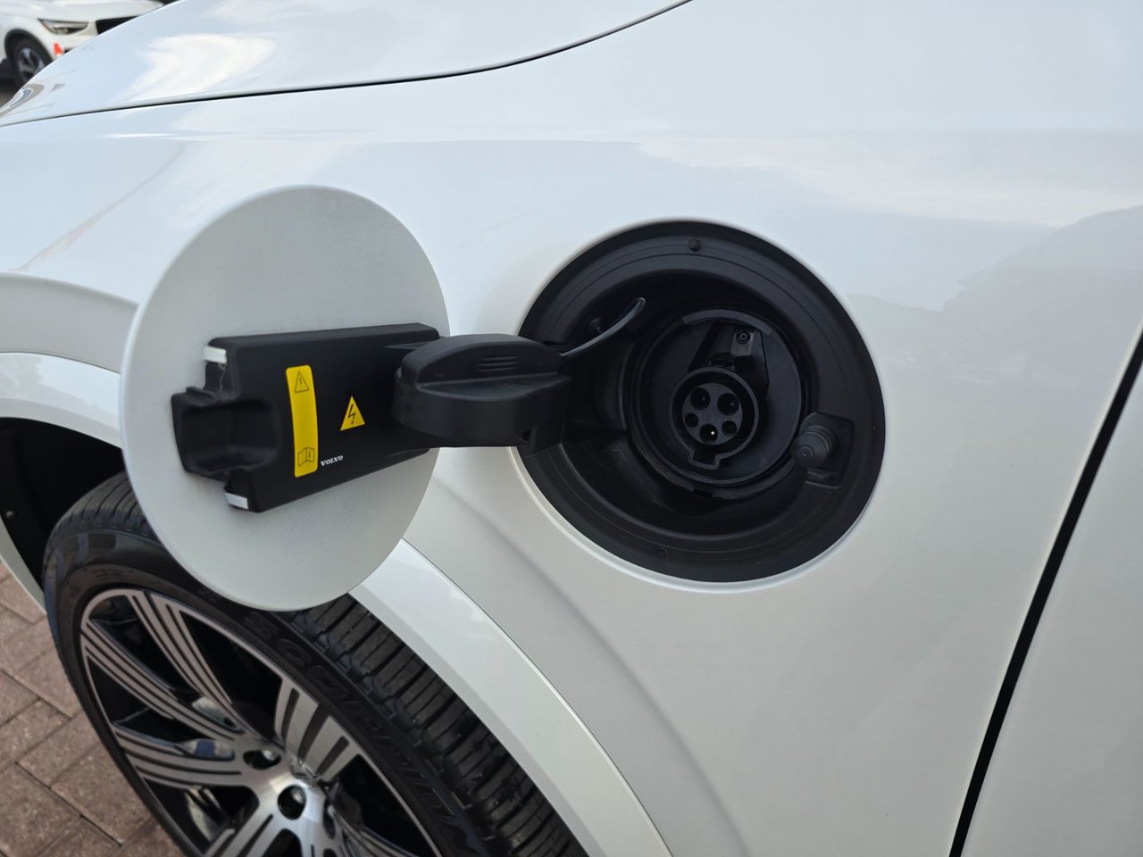 2024 Volvo XC90 RECHARGE PLUS BRIGHT THEME-13