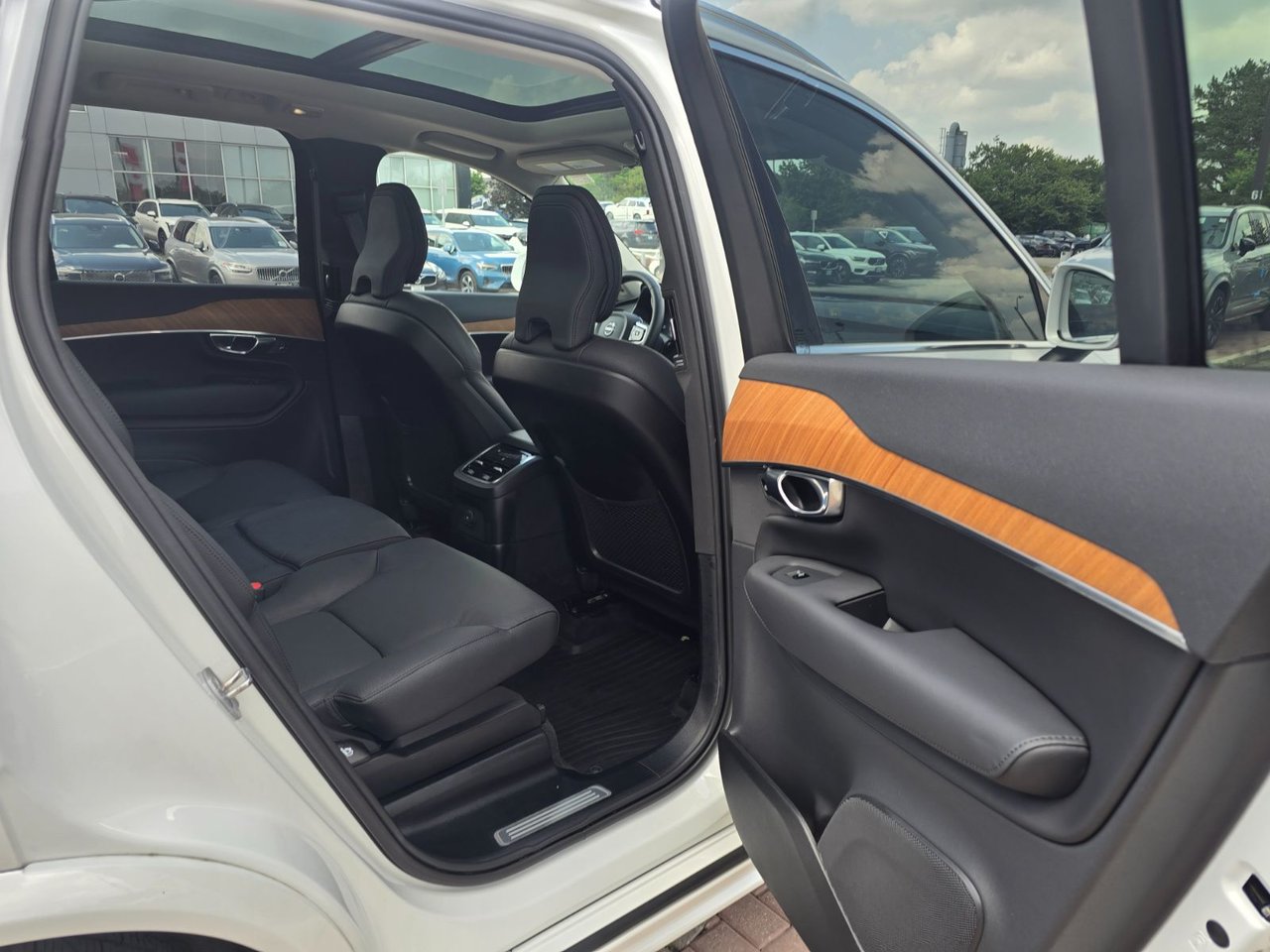 2024 Volvo XC90 RECHARGE PLUS BRIGHT THEME-21