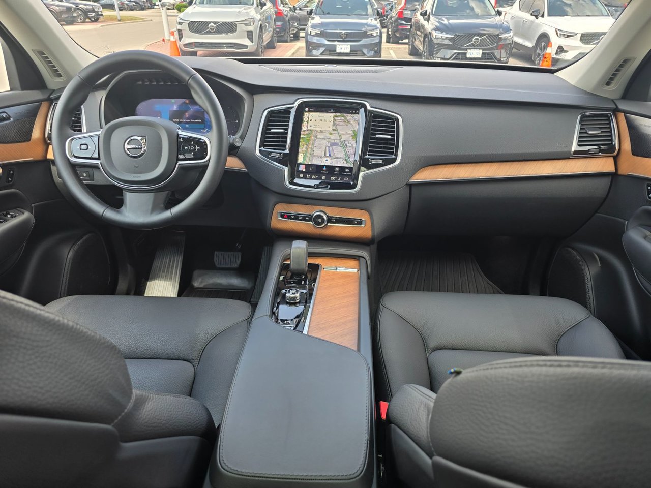 2024 Volvo XC90 RECHARGE PLUS BRIGHT THEME-4