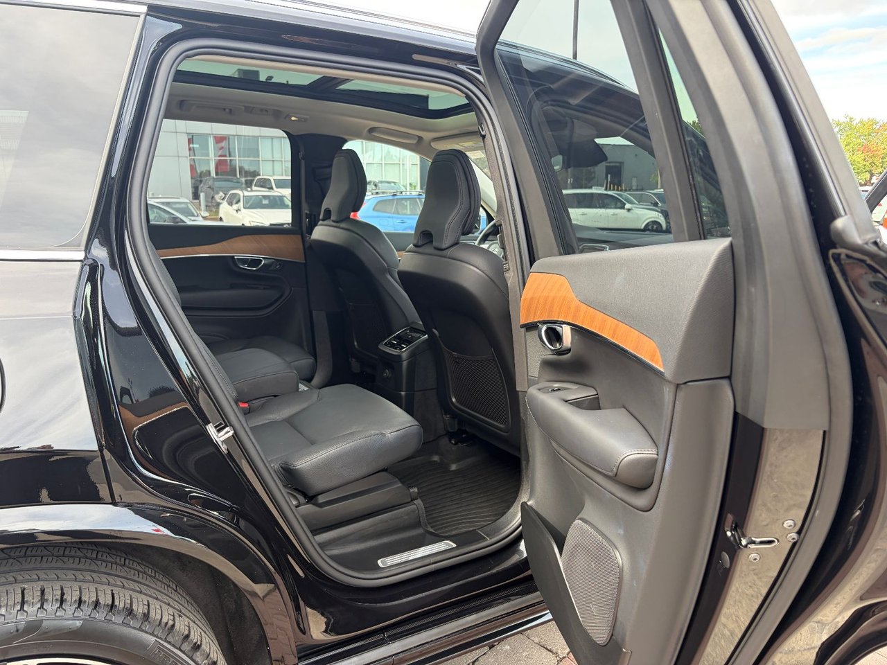 2024 Volvo XC90 RECHARGE PLUS BRIGHT THEME-19