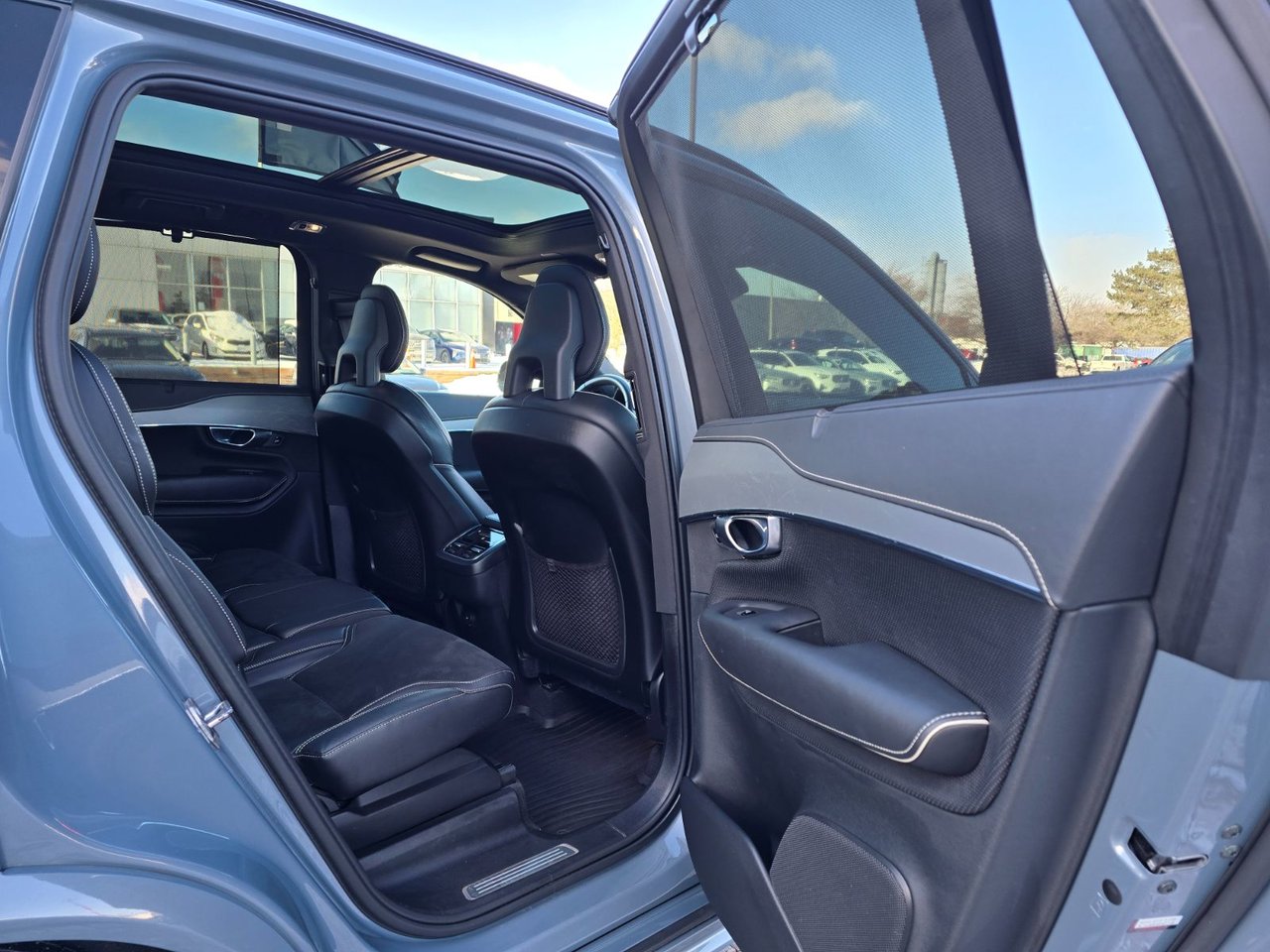 2022 Volvo XC90 R-DESIGN-18