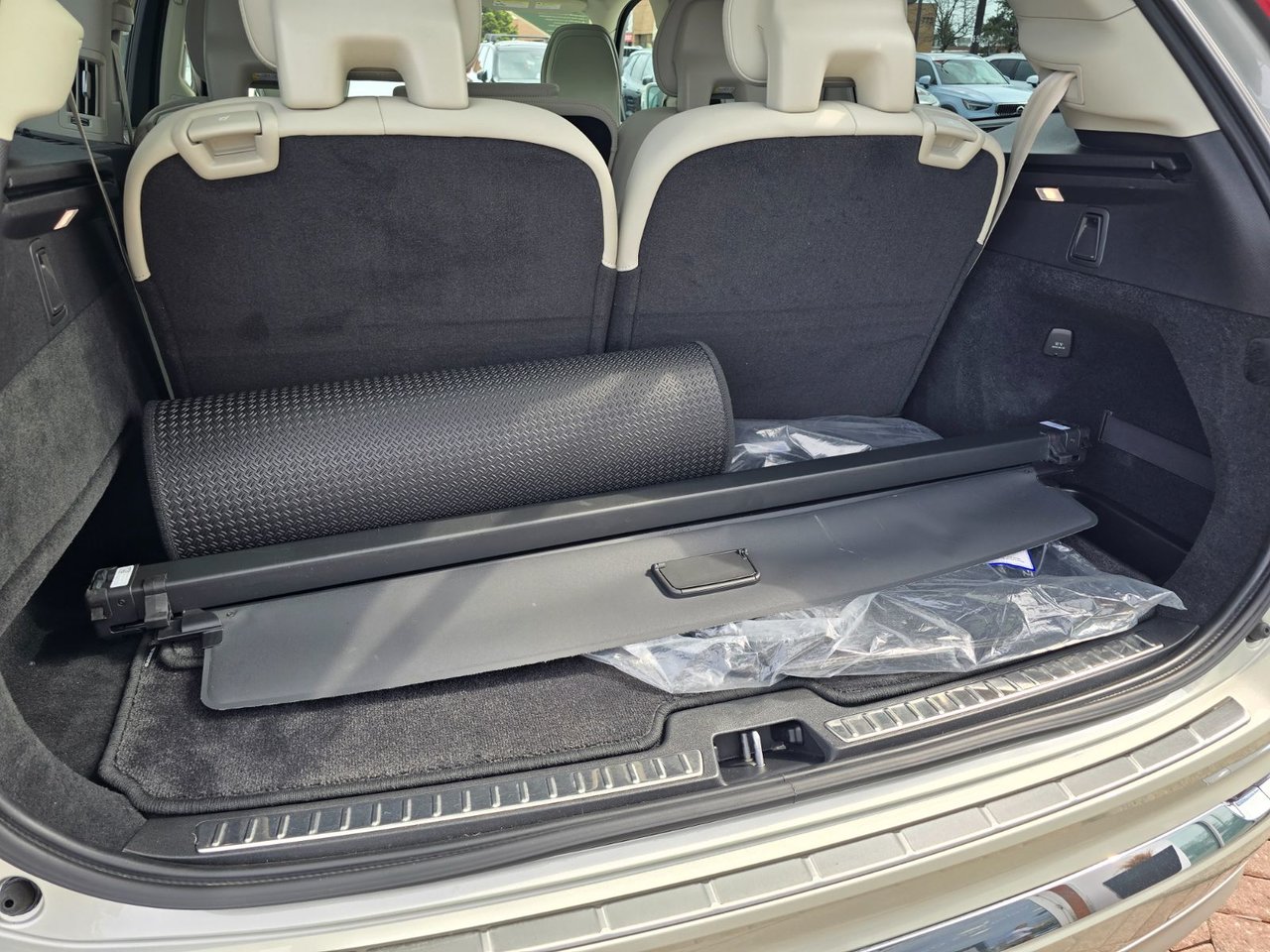 2022 Volvo XC90 INSCRIPTION-17