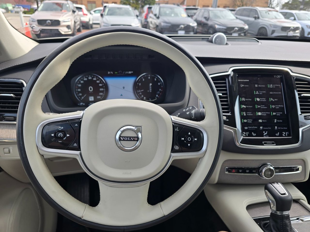 2022 Volvo XC90 INSCRIPTION-27