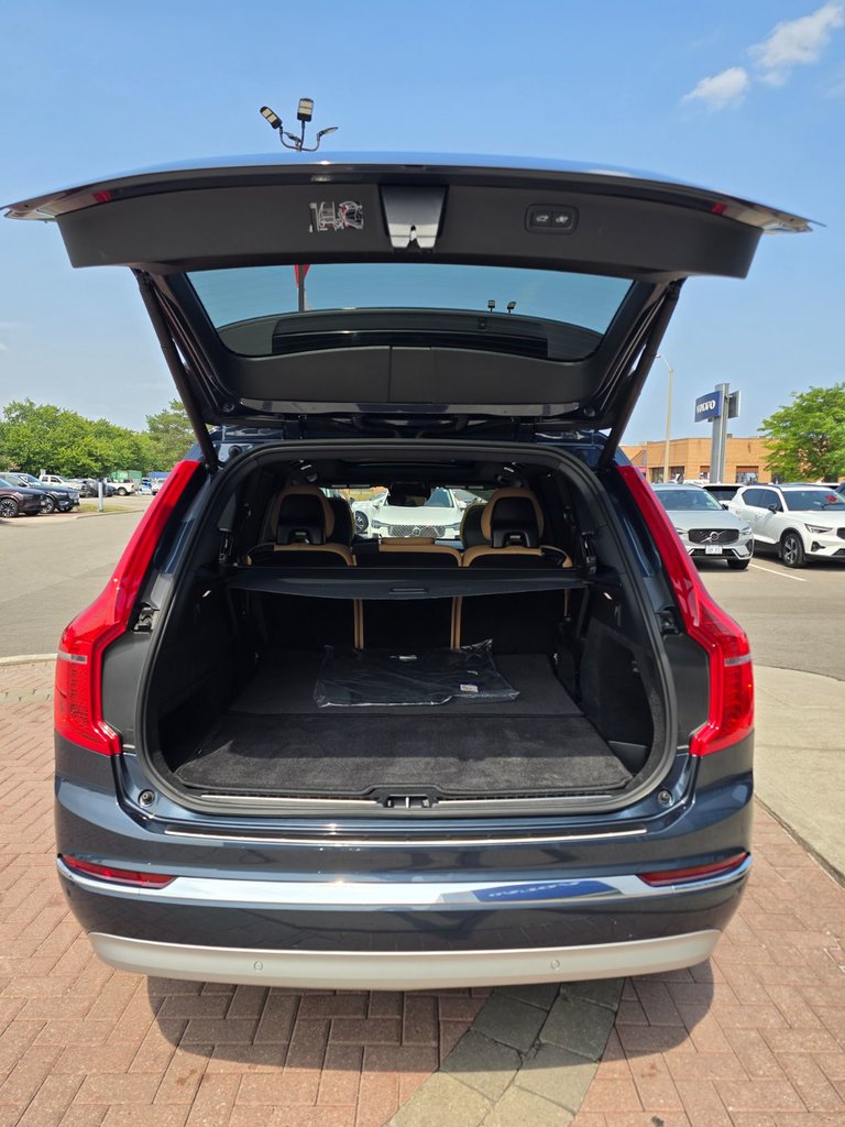 2022 Volvo XC90 INSCRIPTION-17