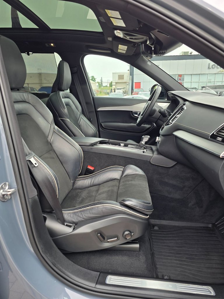 2022 Volvo XC90 R-DESIGN-26