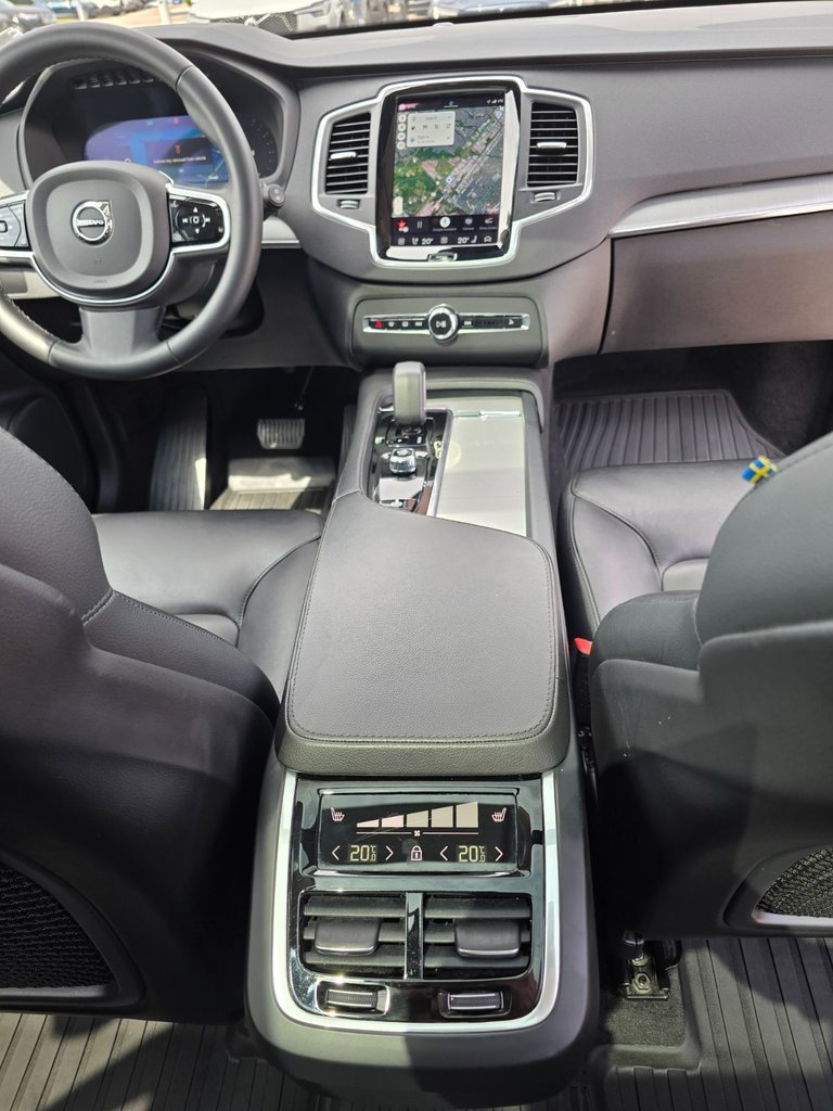 2023 Volvo XC90 CORE-21