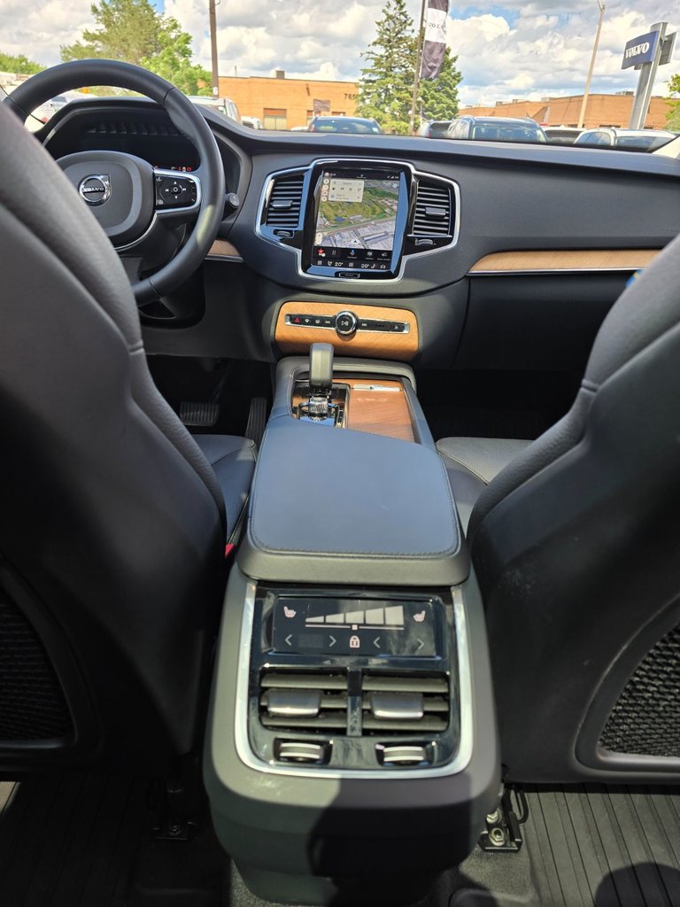 2023 Volvo XC90 PLUS DARK THEME-21