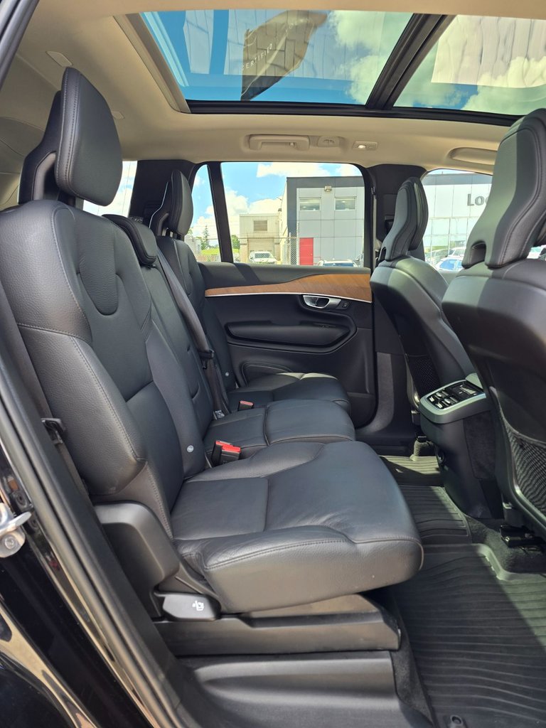 2023 Volvo XC90 PLUS DARK THEME-19