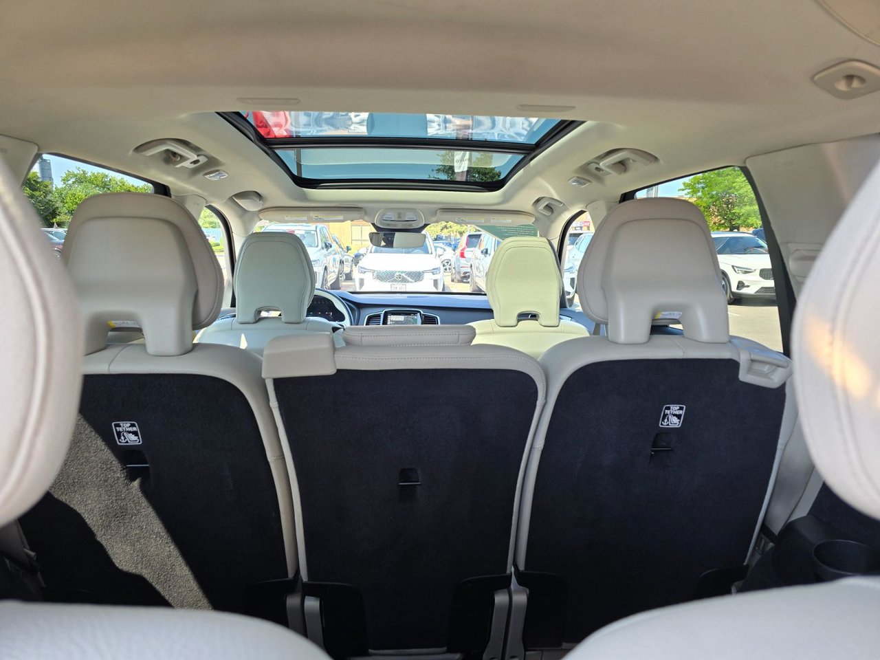 2024 Volvo XC90 PLUS BRIGHT THEME-6