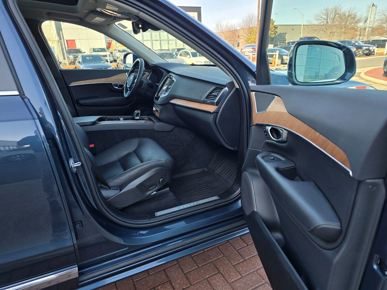 2024 Volvo XC90 CORE BRIGHT THEME-21