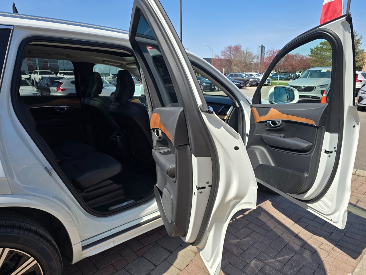 2024 Volvo XC90 PLUS BRIGHT THEME-10