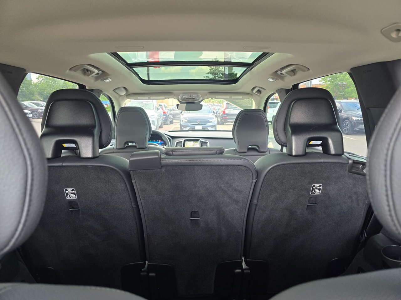 2024 Volvo XC90 PLUS BRIGHT THEME-6
