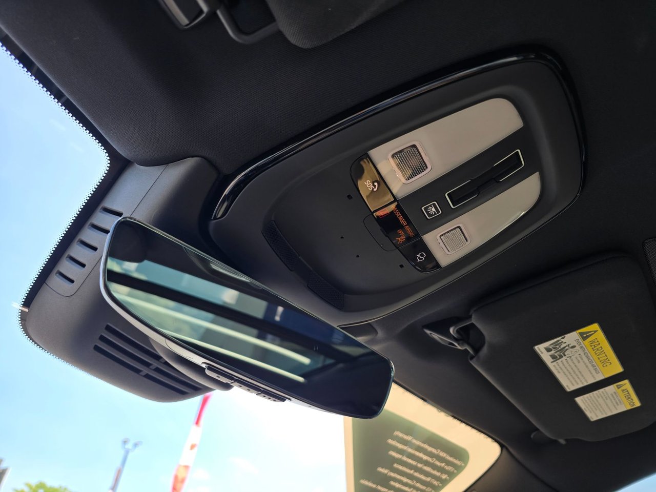 2024 Volvo XC90 ULTIMATE BRIGHT THEME-25
