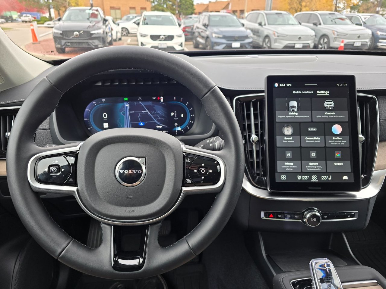 2025 Volvo XC90 CORE BRIGHT THEME-27