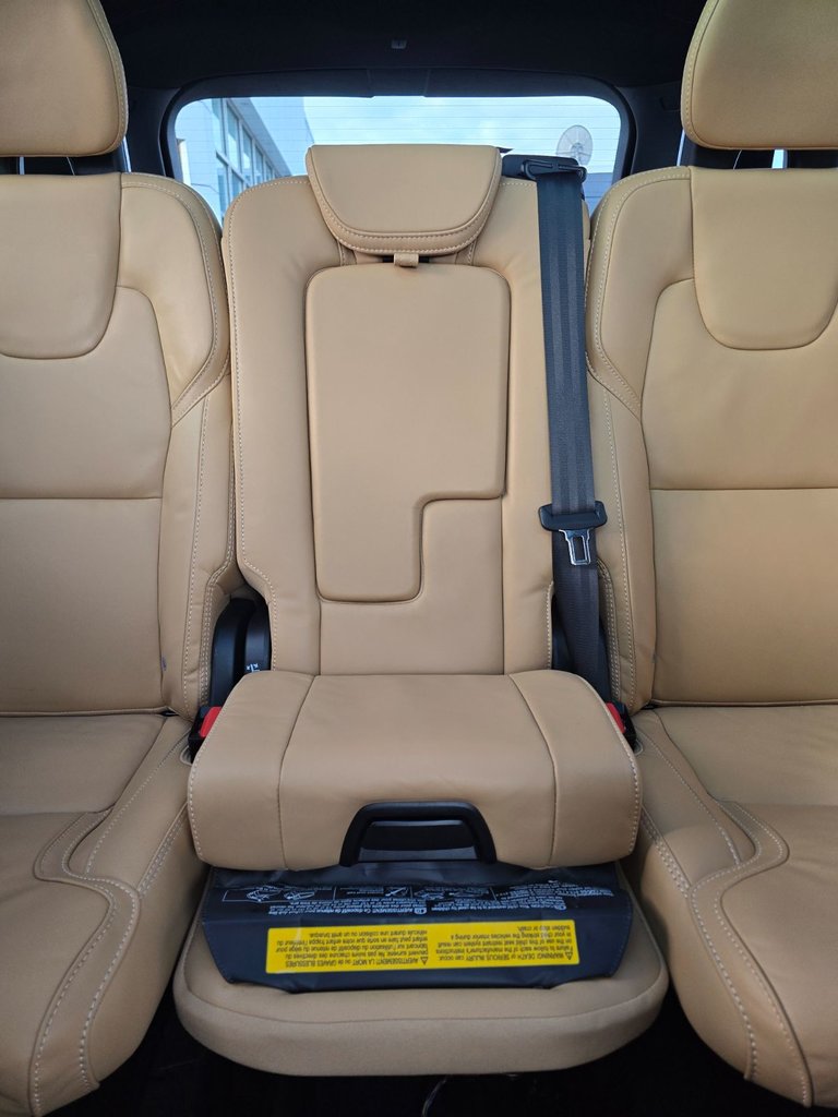 2025 Volvo XC90 ULTRA BRIGHT THEME-12