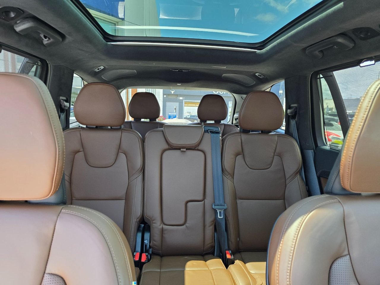 2025 Volvo XC90 ULTRA BRIGHT THEME-6