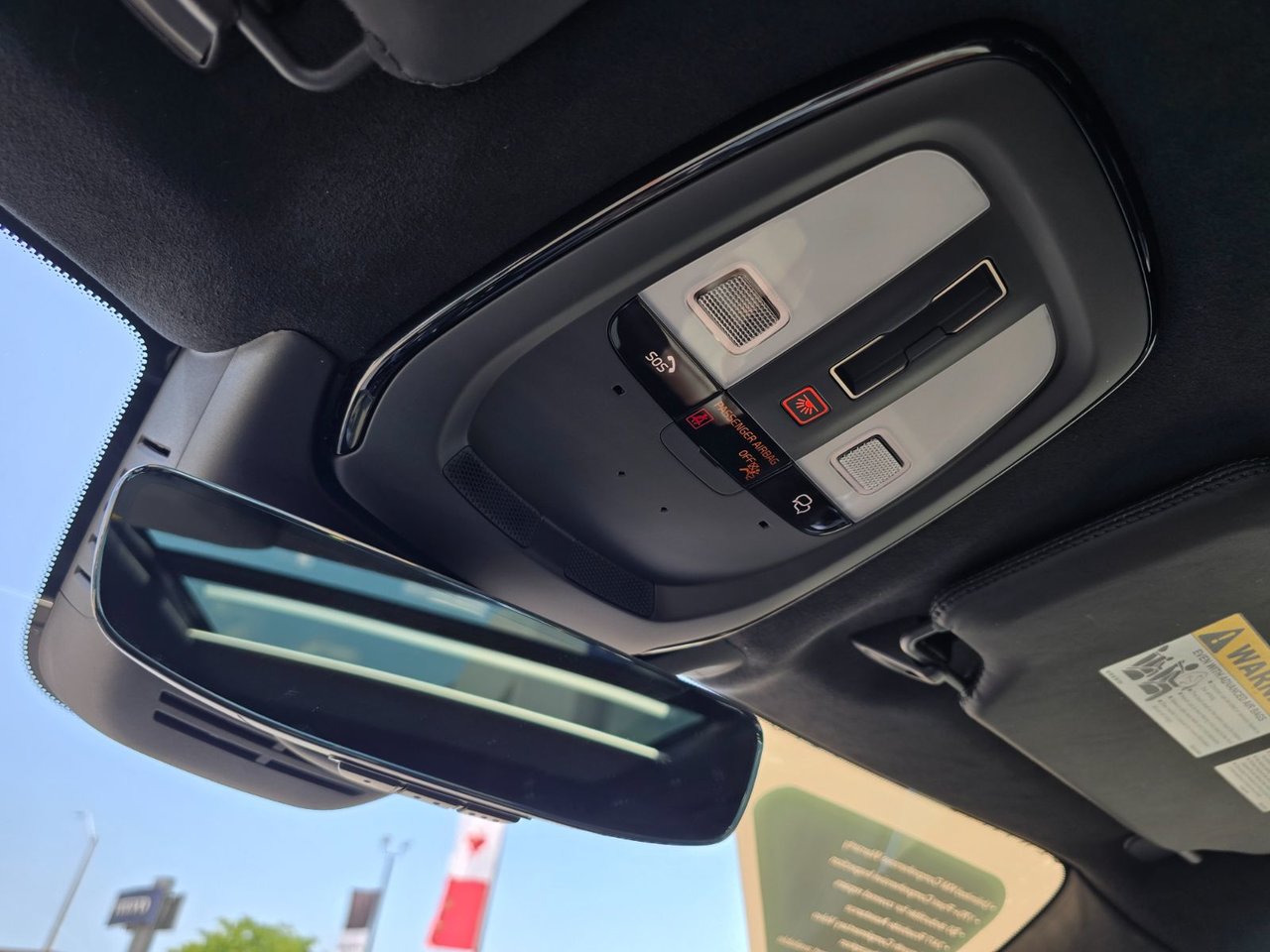 2025 Volvo XC90 ULTRA BRIGHT THEME-28