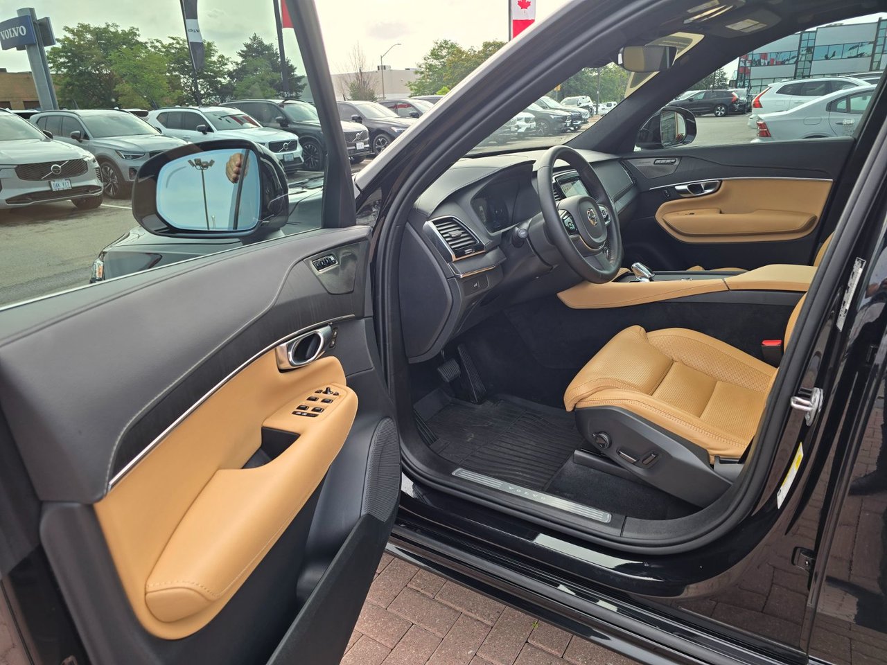 2025 Volvo XC90 ULTRA BRIGHT THEME-12
