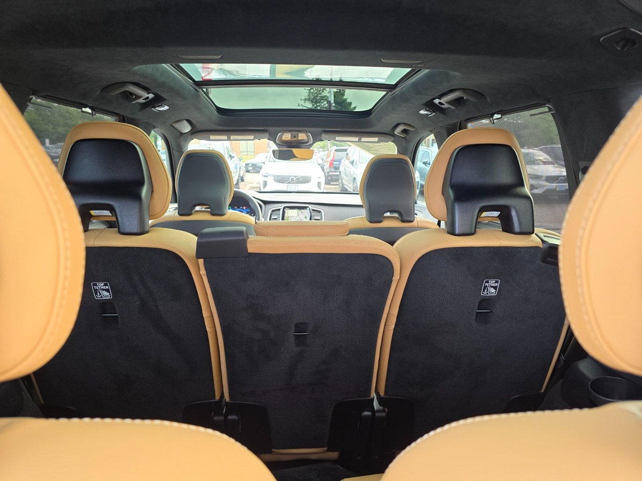 2025 Volvo XC90 ULTRA BRIGHT THEME-6