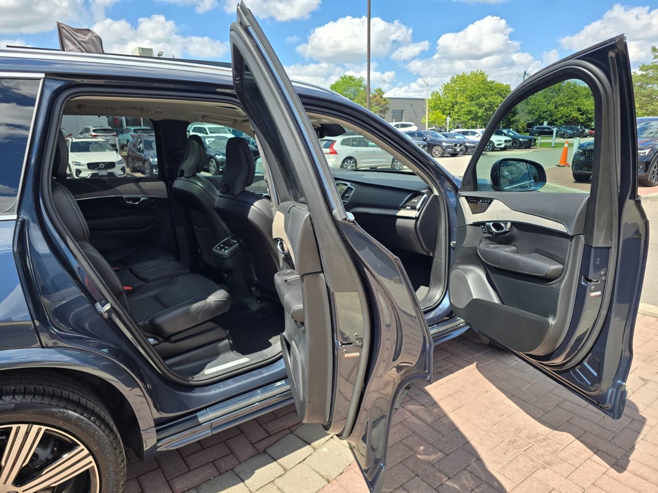 2025 Volvo XC90 ULTRA BRIGHT THEME-10