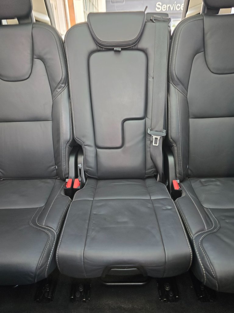 2025 Volvo XC90 ULTRA BRIGHT THEME-24