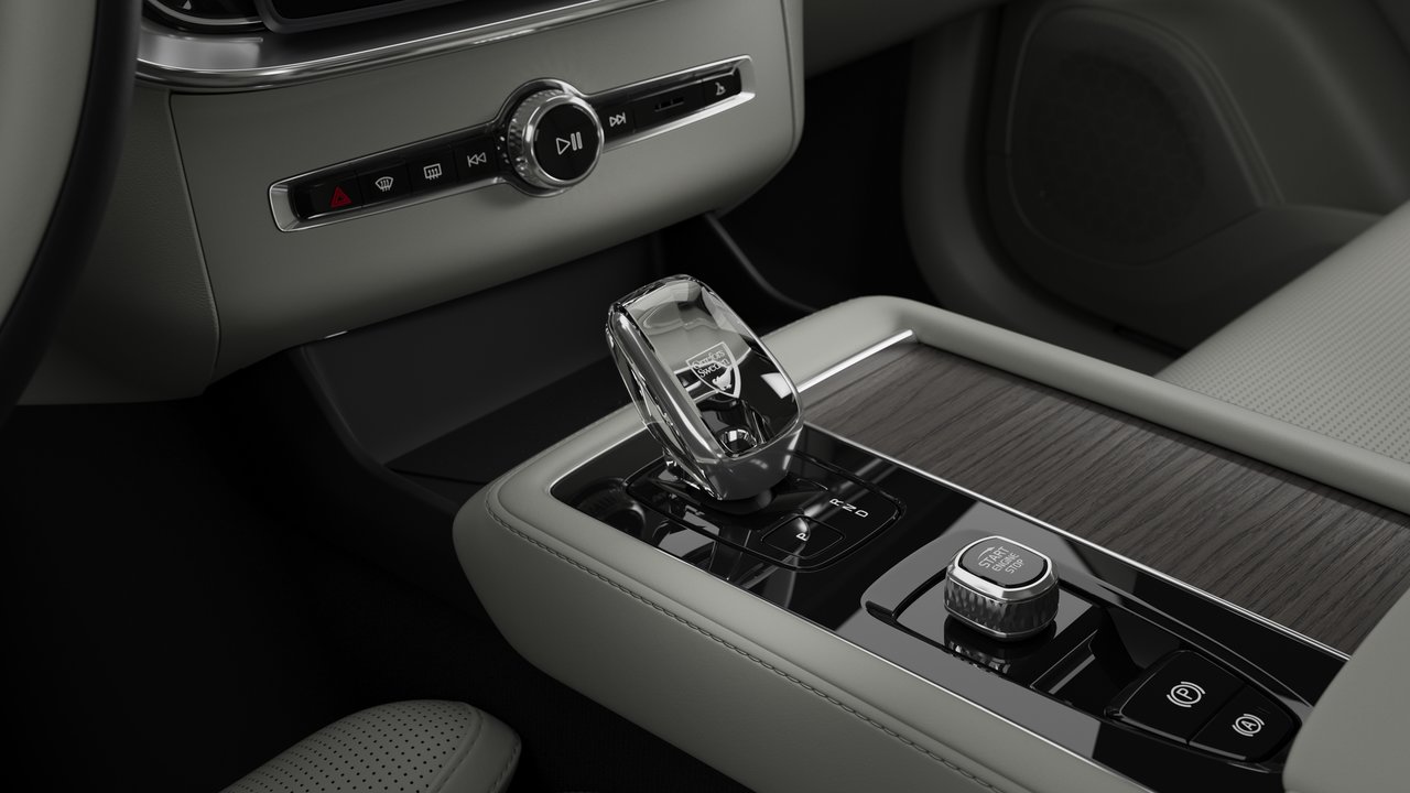 2026 Volvo XC90 Ultra 7-Seater (Dark Theme)-10
