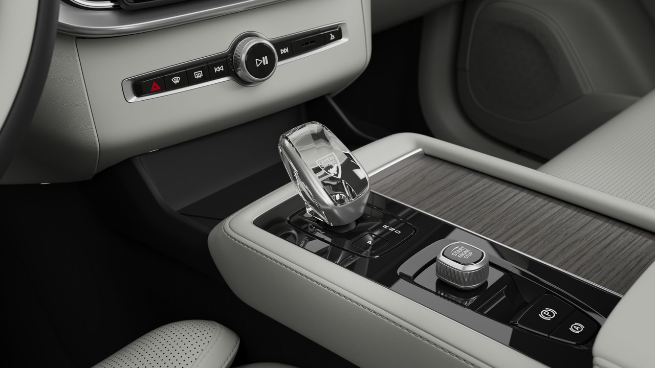 2026 Volvo XC90 Ultra 7-Seater (Dark Theme)-10