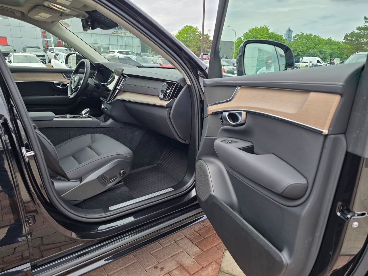 2026 Volvo XC90 PLUS DARK THEME-22