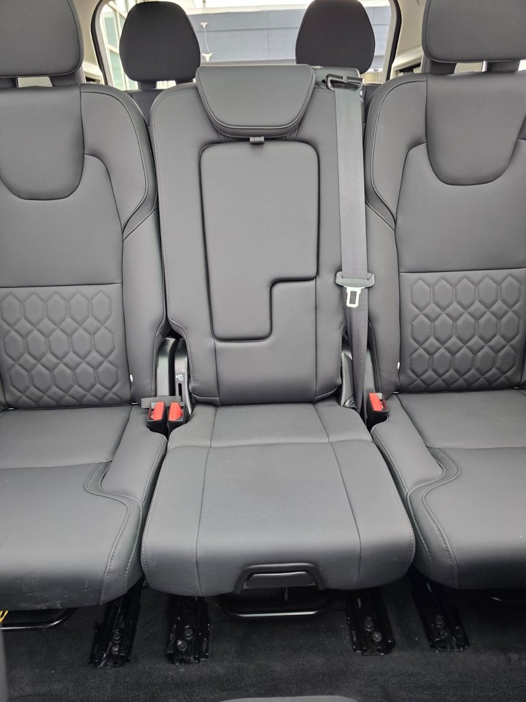 2026 Volvo XC90 PLUS DARK THEME-24