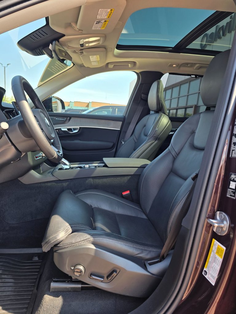 2026 Volvo XC90 ULTRA DARK THEME-27