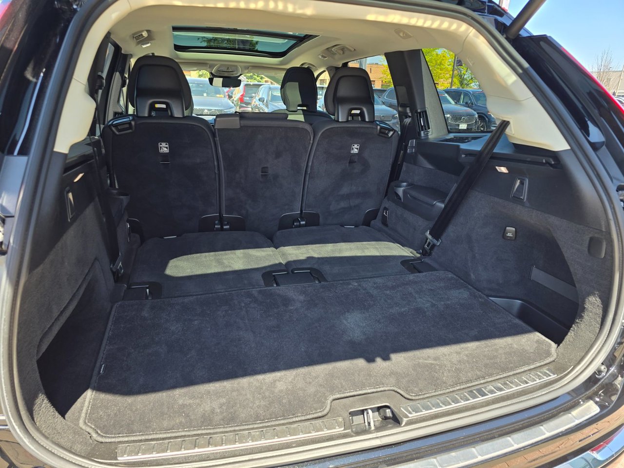 2026 Volvo XC90 PLUS BRIGHT THEME-17