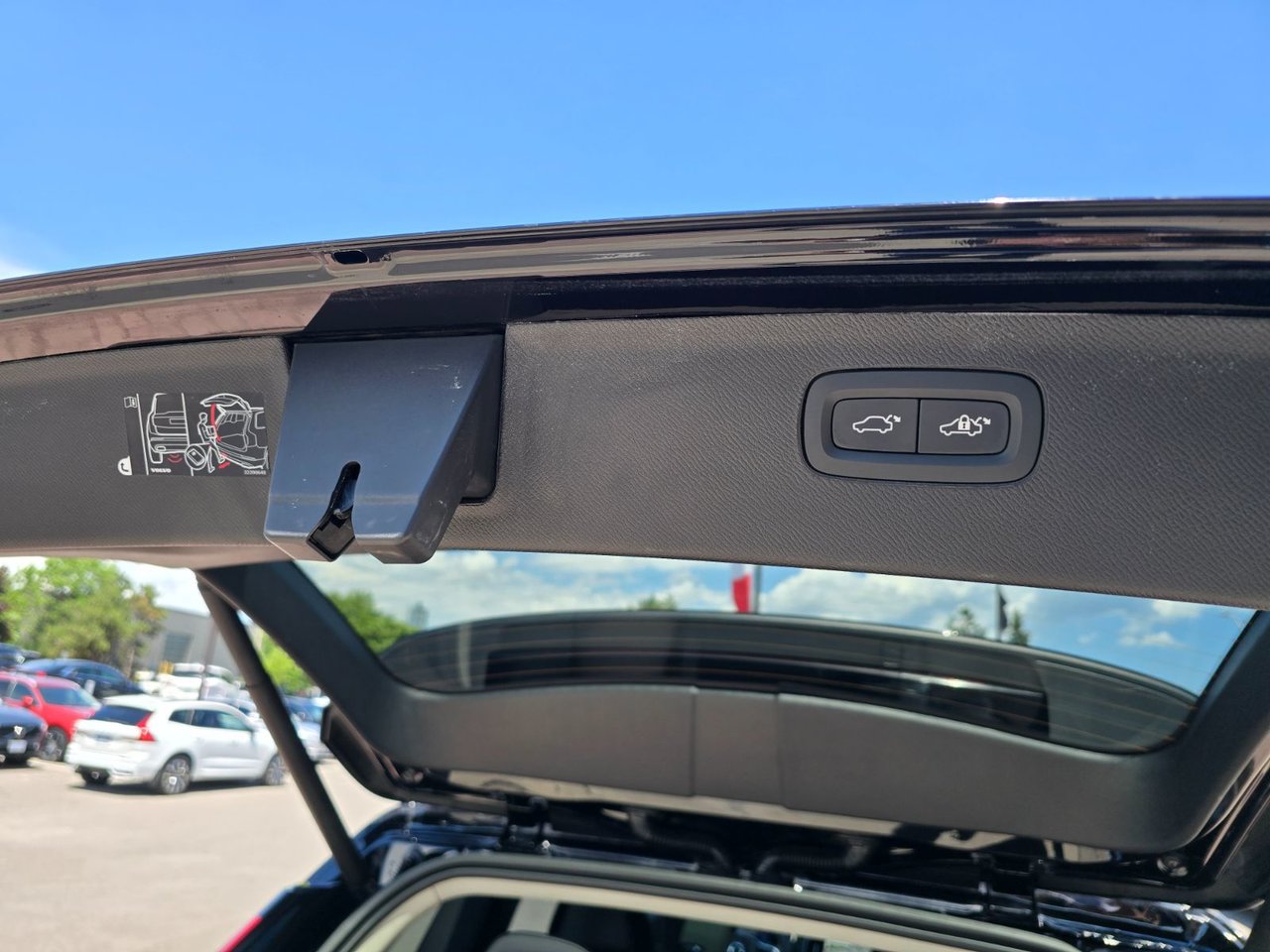 2026 Volvo XC90 PLUS DARK THEME-16