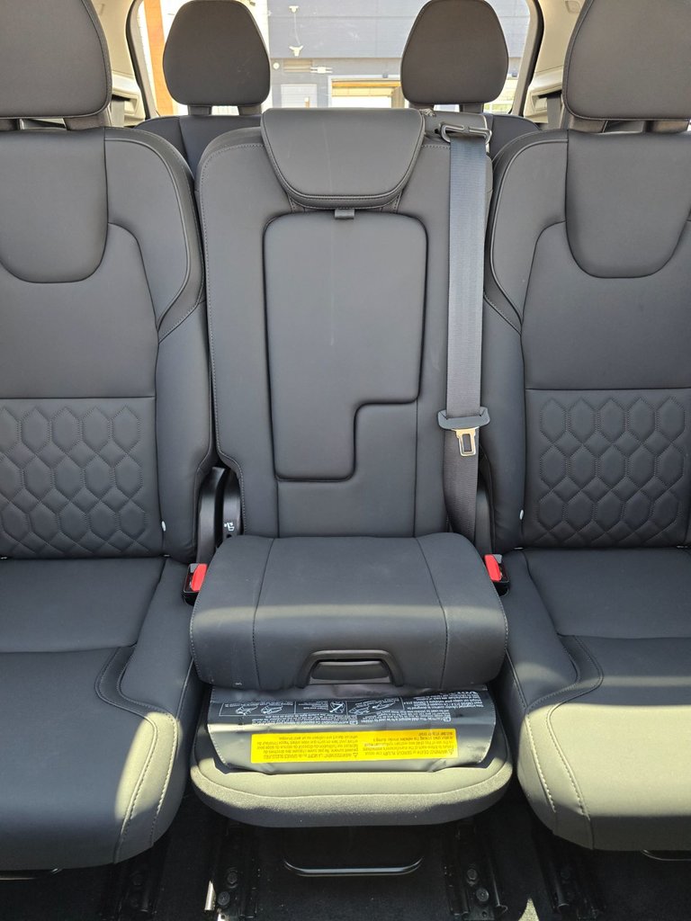 2026 Volvo XC90 PLUS DARK THEME-25