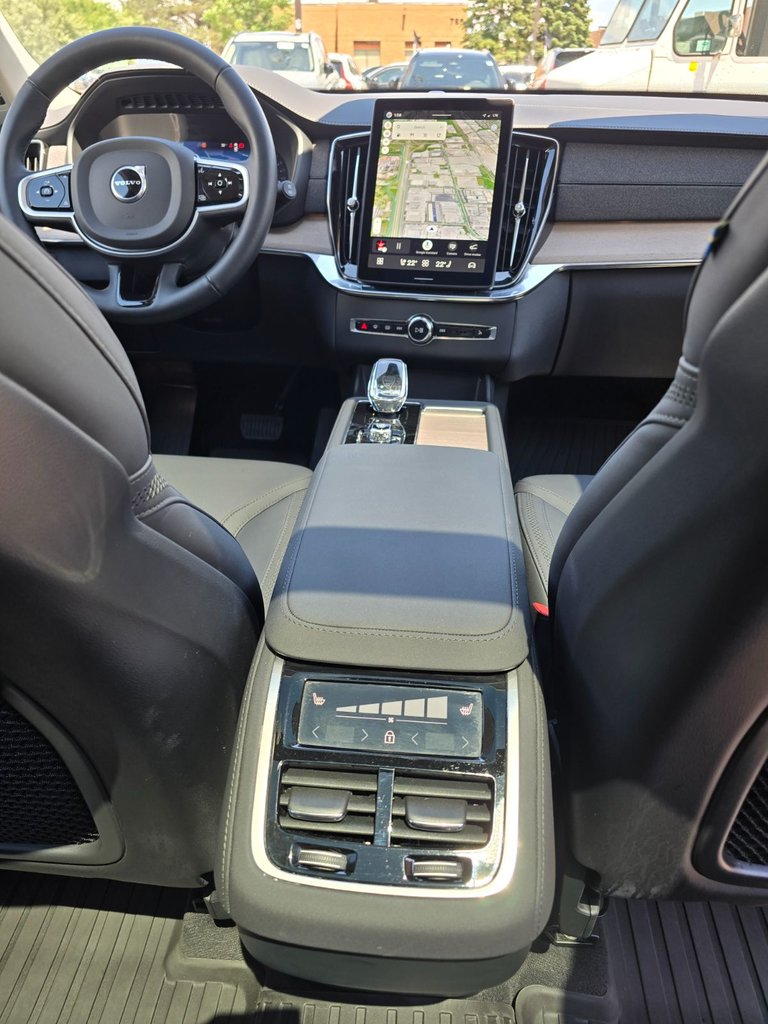 2026 Volvo XC90 PLUS DARK THEME-21