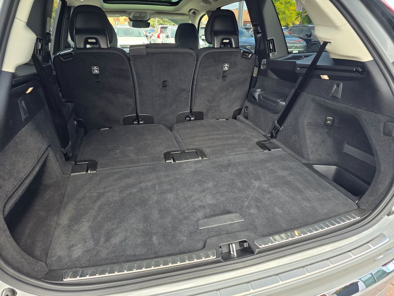 2026 Volvo XC90 PLUS BRIGHT THEME-10
