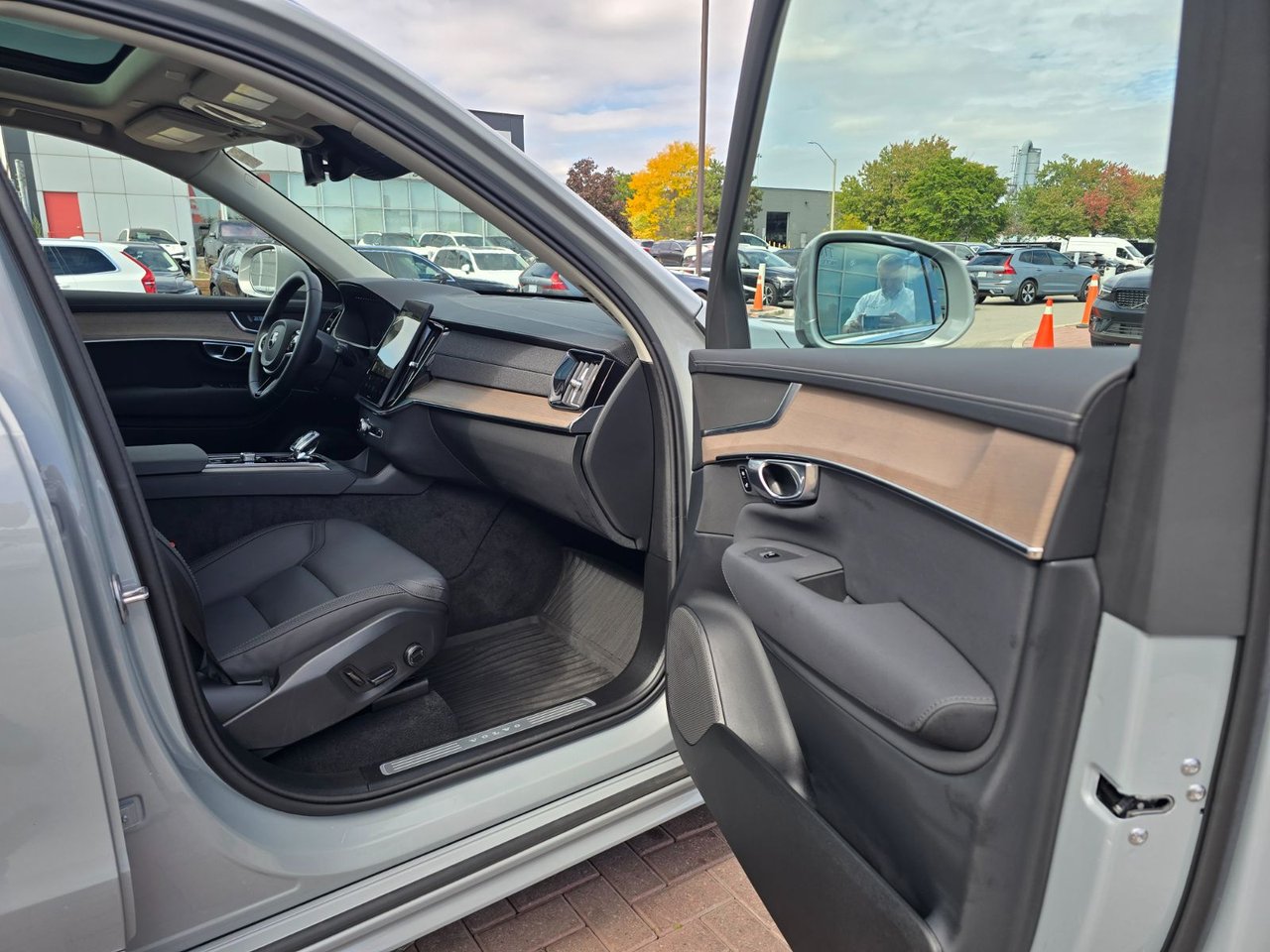 2026 Volvo XC90 PLUS BRIGHT THEME-23