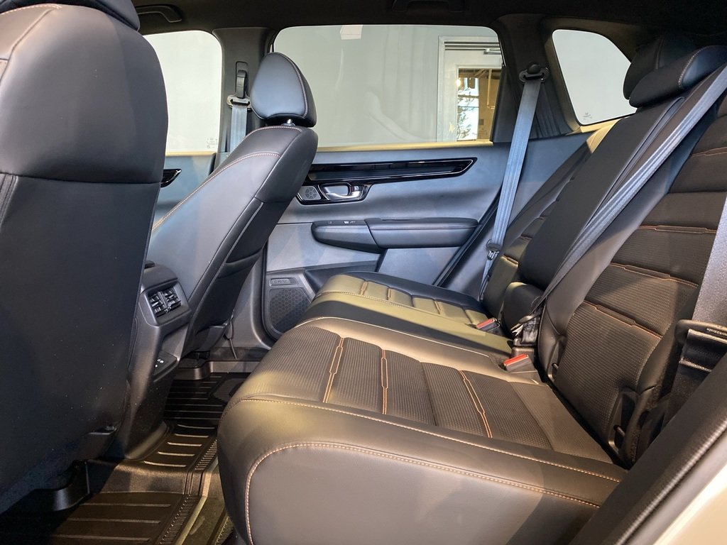 2024 Honda CR-V Hybrid Touring AWD-18