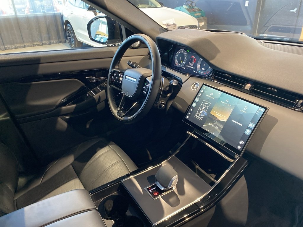 2024 Land Rover Range Rover Evoque P250 Dynamic HSE-21