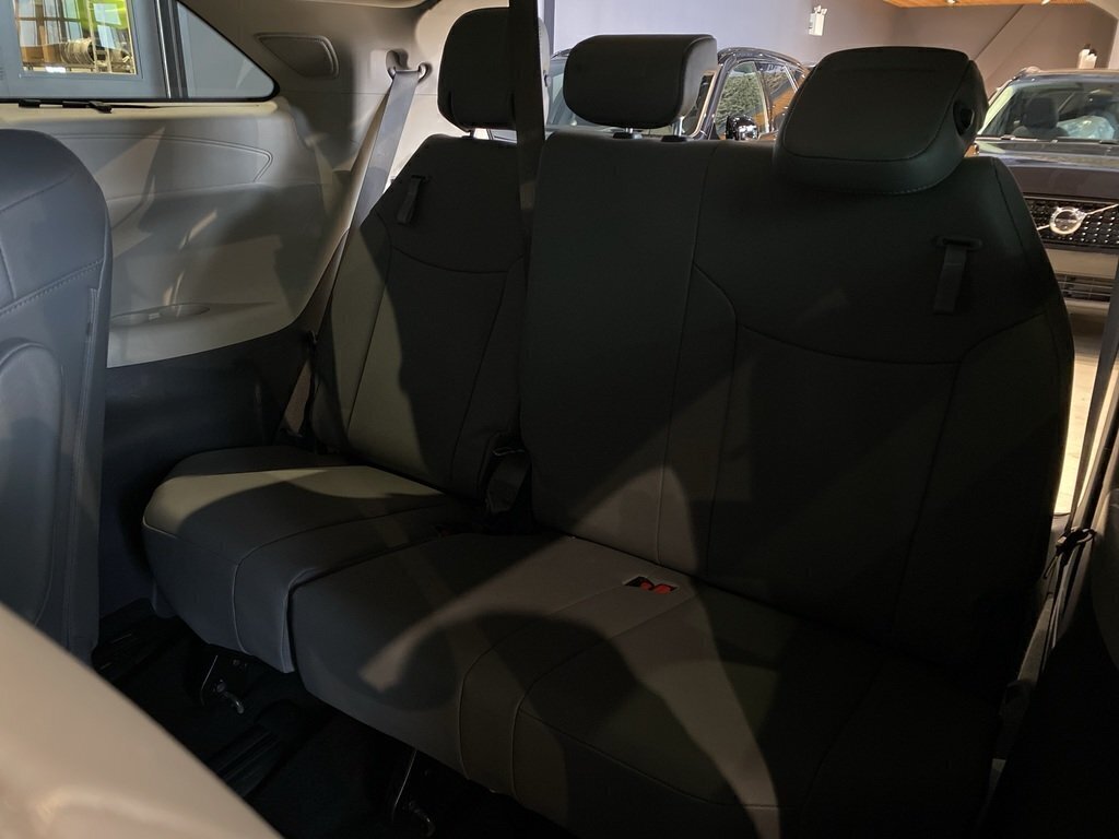 2022 Toyota Sienna Hybrid Sienna Limited AWD 7-Pass-18